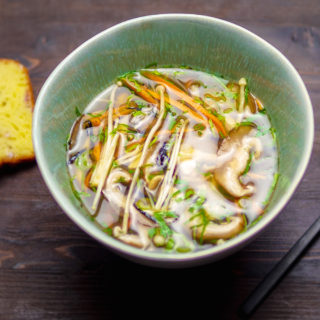 Comment réaliser un bouillon miso ?